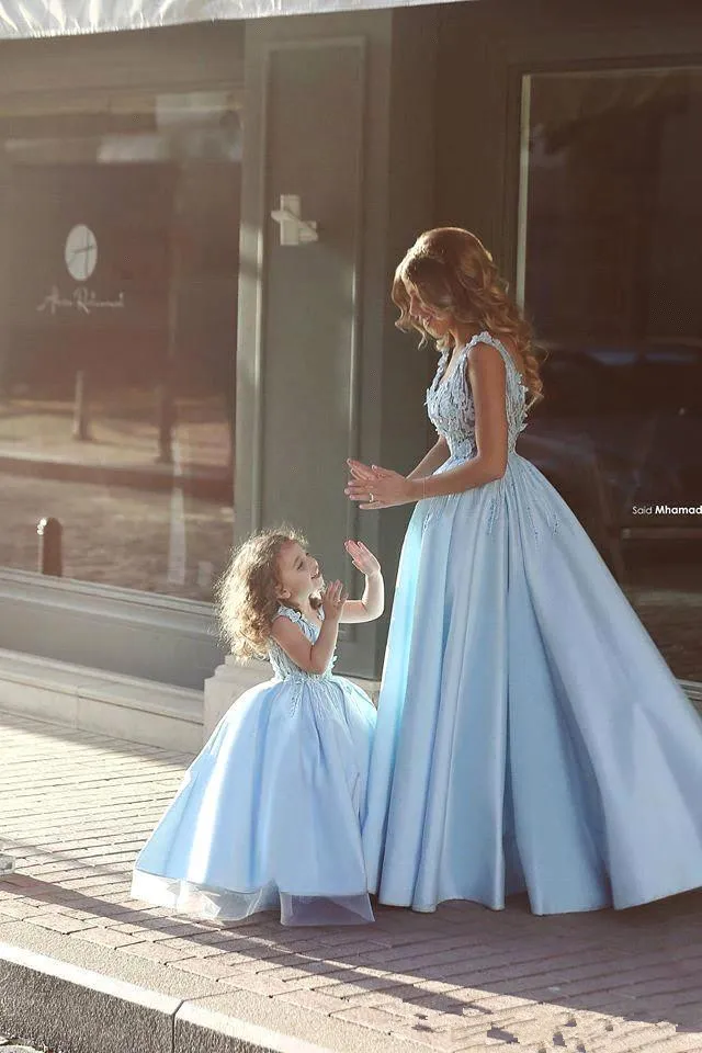 Vintage ljusblå a-line blomma flicka klänningar för bröllop flicka mor och dotter klänningar tjejer pageant klänningar communion klänningar