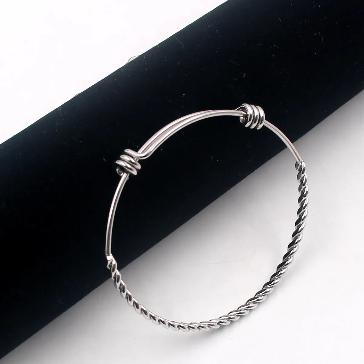 Adjustable Bangle Bracelet Thin 1.6mm THICK Expandable Bracelets, Bulk Stainless Steel Jewelry Making Supplies 65MM High quality