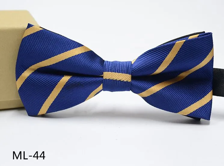 أزياء Bowtie اضبط مشبك Men's Men's Stripe Bowknot Tie ربطة عنق المهنية لعيد الأب عيد الميلاد 2824