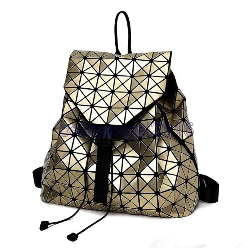 Women Backpack Issey Diamond Lattice BaoBao Bag Style Sequins Mirror Laser Women Bag Geometric Joint Rucksack School bag9880876