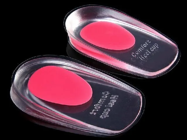 Helt nya gelskor Insoles Kudde Heel Cup Massage Pads Infogar Heel Pain Spur Silicone