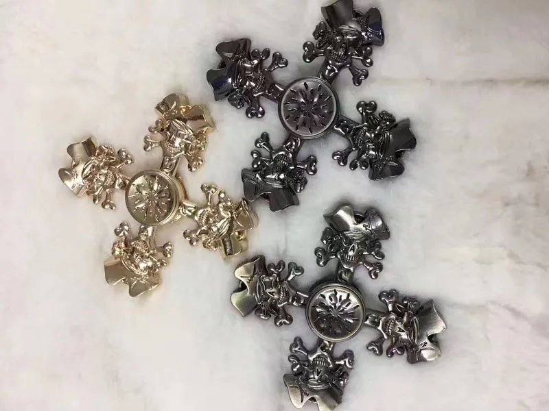 Nieuwe Collectie Klassieke Piraat Fidget Spinner Staal Lager Retro Hand Spinners Bayblade Decompressievinger Toys Rotatie Metalen Draaiende Top