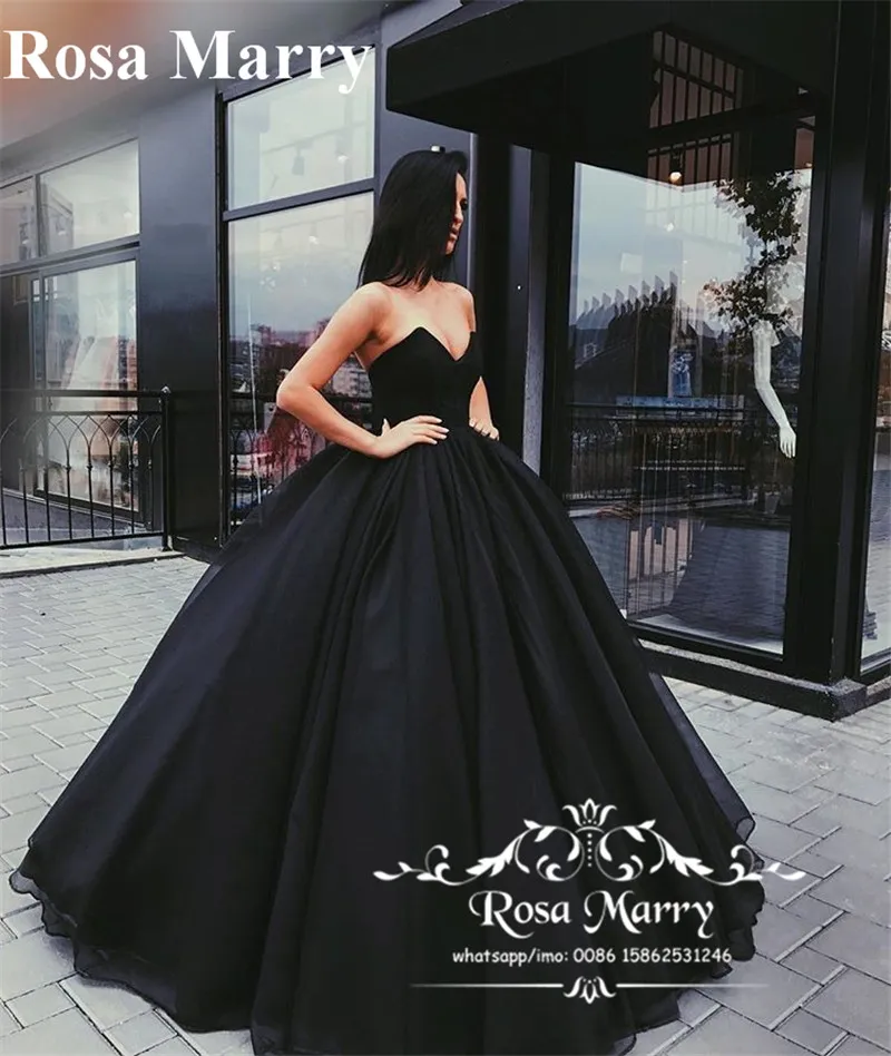 Robes de mariée gothiques noires robe de bal 2020 chérie corset dos rouge tulle arabe dubaï mascarade robe de mariée robes de mariée pas cher