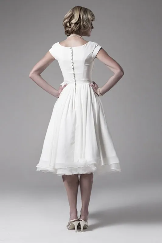 white christmas dresses Retro 1950s Short Lace Wedding Dress with Short Sleeves