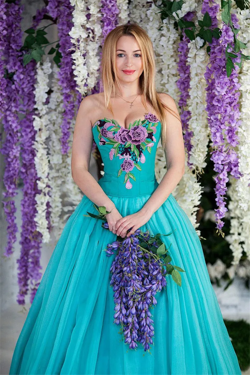 Custom design deals prom dress