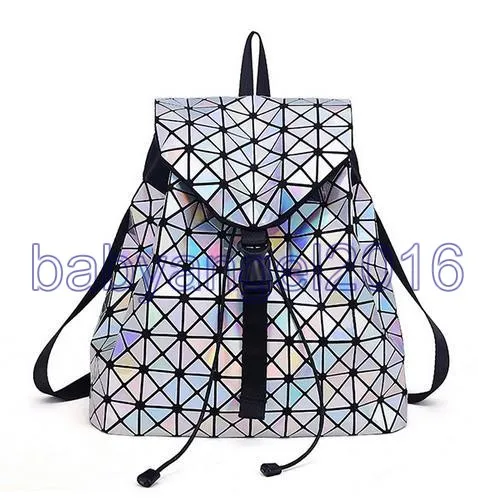 Women Backpack Issey Diamond Lattice BaoBao Bag Style Sequins Mirror Laser Women Bag Geometric Joint Rucksack School bag9880876