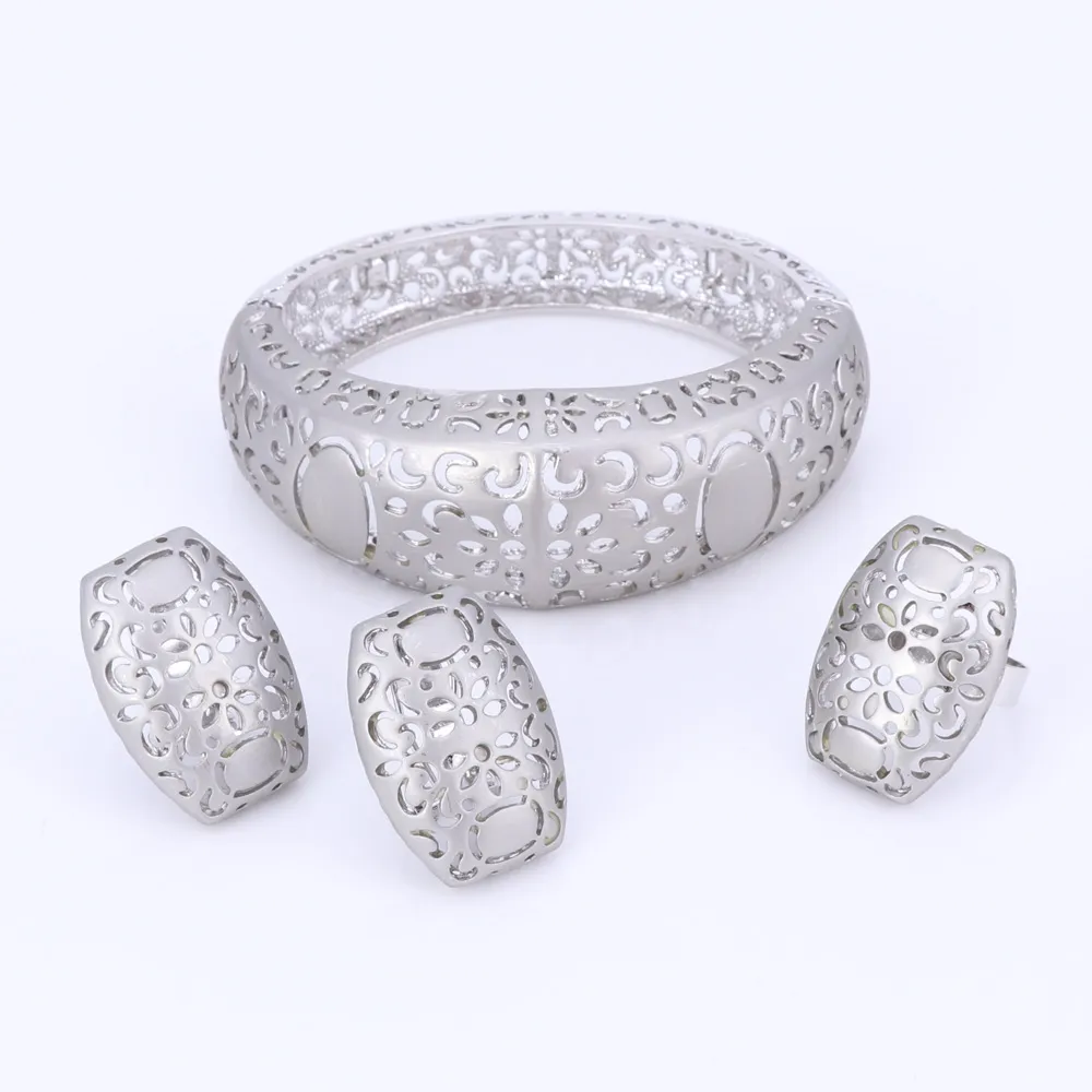 Casamento nigeriano Africano Minchas Conjuntos de jóias de cor prata Mulheres colares de festa Flores de moda Acessórios de jóias ocos 3415073