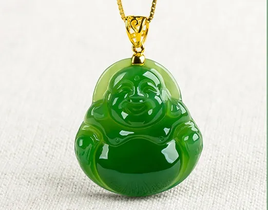 Pendentif Chinois Bouddha Amulette En Jade Sculpté Et Or 18k - Bijou Occasion En Bon état