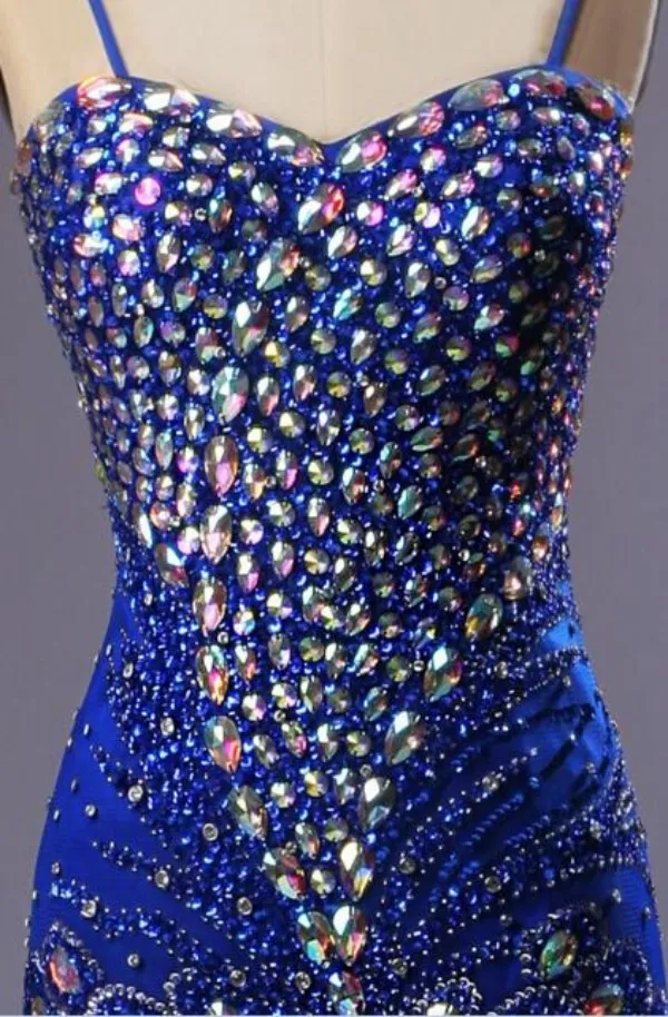 Lüks Kraliyet Mavi Rhinestone Gelinlik Modelleri Mermaid Sevgiliye Spagetti Sapanlar Renkli Kristaller Tavuskuşu Tarzı Akşam Pageant Törenlerinde