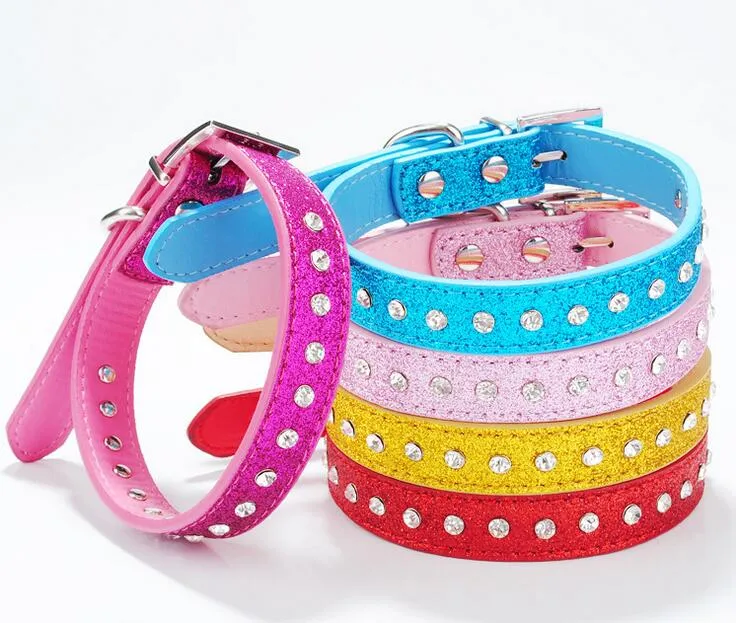 Collari gatti cani in pelle Pu Collare con fibbia regolabile cani di piccola taglia Rosa Rosso Oro Blu Colori Cuccioli animali G482