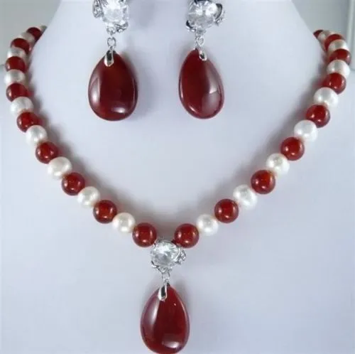 Nouveaux ensembles de bijoux pour femmes, collier et boucles d'oreilles en perles blanches et en jaspe rouge