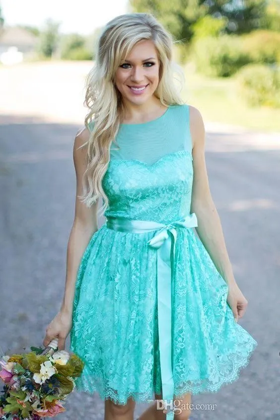 2017 Nieuwe Land Turquoise Mint Korte Bruidsmeisjes Jurken Bruiloft Gastenkleding Jewel Neck Full Lace Sashes Party Plus Size Maid of Honour