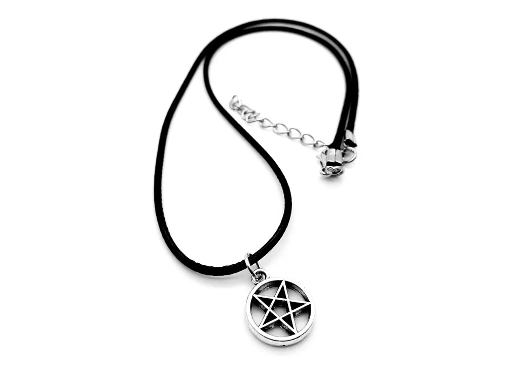 10st Tiny David of Star Necklace Pagan Wicca Invertered Star Pentagram Necklace Circle Round With Star Leather Rope Halsband