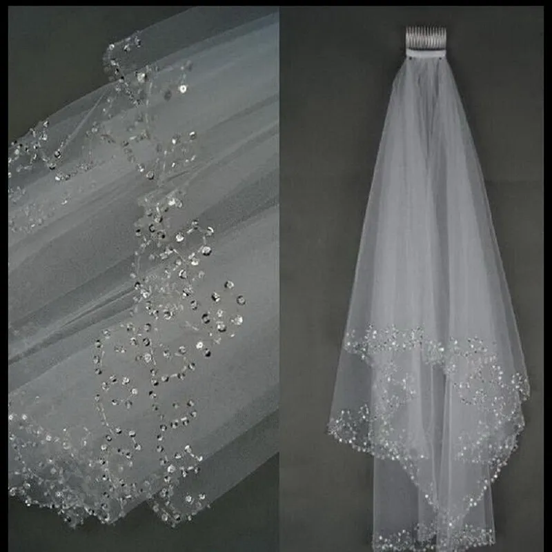 Voiles de mariée Cathédrale Royale Élégante Dentelle Bordée Cristal Strass Peigne De Mariage Voile De Mariée Exquis Voile De Perles À La Main