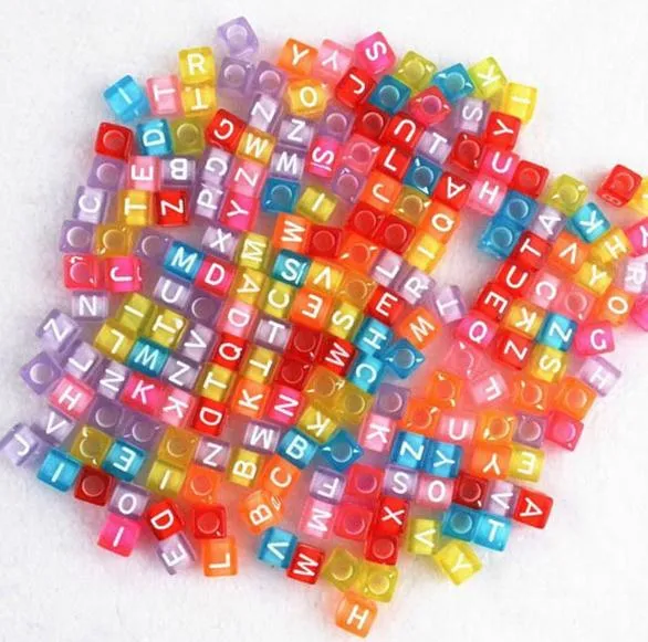 Navio livre 1000 Pcs Mixed Alphabet Letter Acrílico Plana Cube Spacer Beads 7mm