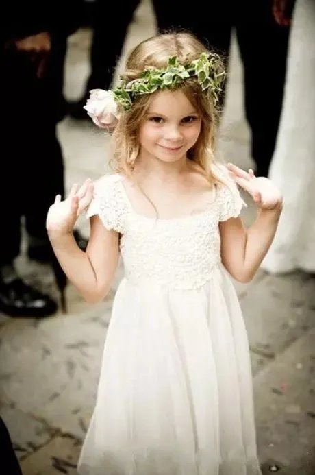 Boho Beach Cap ärmar Flower Girl Dresses 2022 Spets Chiffon Kids Formella klänningar för bröllop med Sash First Communion Floor Length