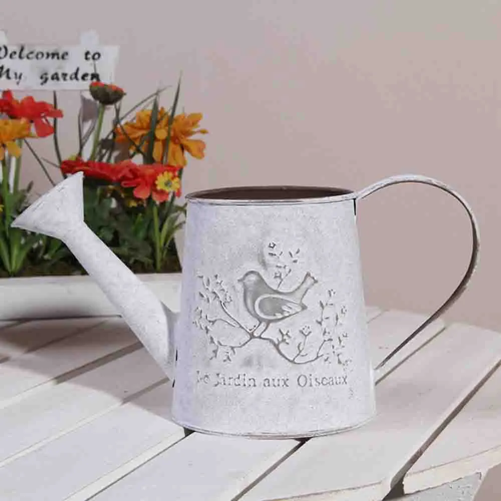 Рустикальный белый шикарный шикарный мини -кишечный металлический металлический сад декор для домашнего свадьбы. 8630741