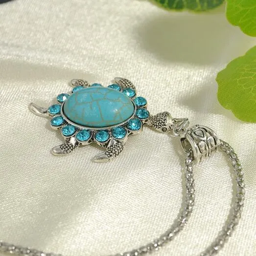 Natural Stone Rhinestone Turtle Tortoise Shaped Pendants Women Jewelry Vintage Diamond Necklaces Diamond Turquoise Sweater Chain Charm