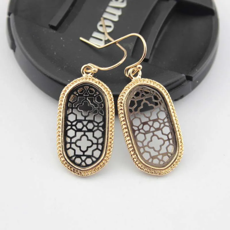 Säljer boutique filigran oval dingle örhängen Två ton filigranörhängen för kvinnor mode filigran mönster uttalande smycken7451023