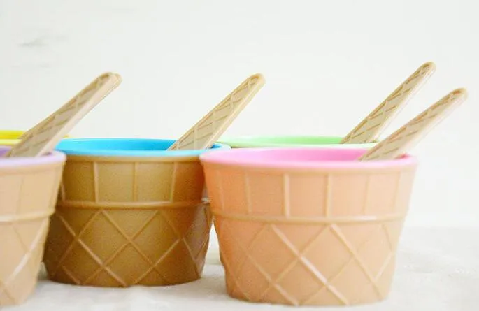 Słodkie plastikowe lody miska z łyżką Ekologicznego deserowego miski kontener zestaw do lodów Puchar dzieci Royalty