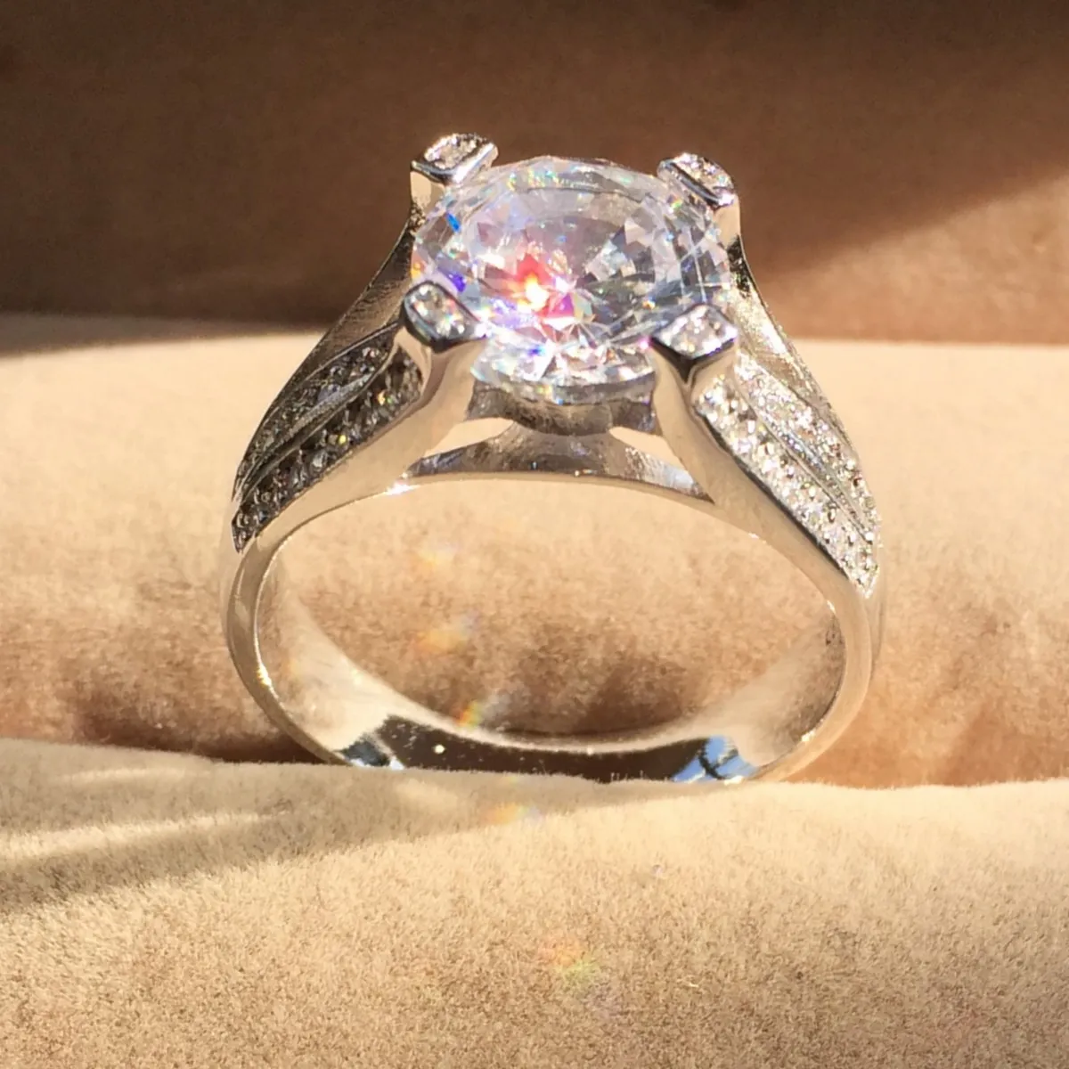 الأزياء 925 خاتم فضة زركون 3.6ct الماس مقلد جوهرة ستون Jweelry خطوبة زفاف خواتم الزفاف للمرأة SZ 5-10