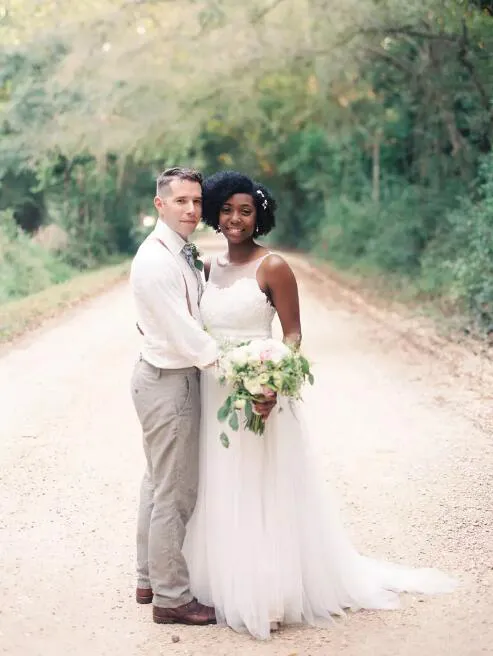 Rustique 2017 Ivoire Dentelle Et Tulle Pays Robes De Mariée Pas Cher Dos Nu Bijou Ruché Robes De Mariée Sur Mesure Plus La Taille EN8084