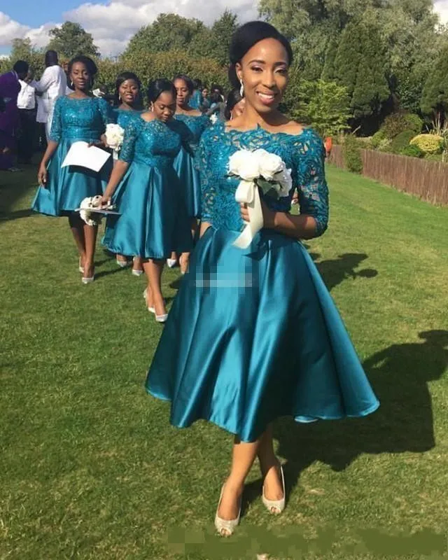 Krótkie sukienki Druhna 2018 Vintage Tanie dla wesela Teal Satin Lace Illusion Pół Rękawy Długość herbaty Plus Size Maid of Honor Suknie