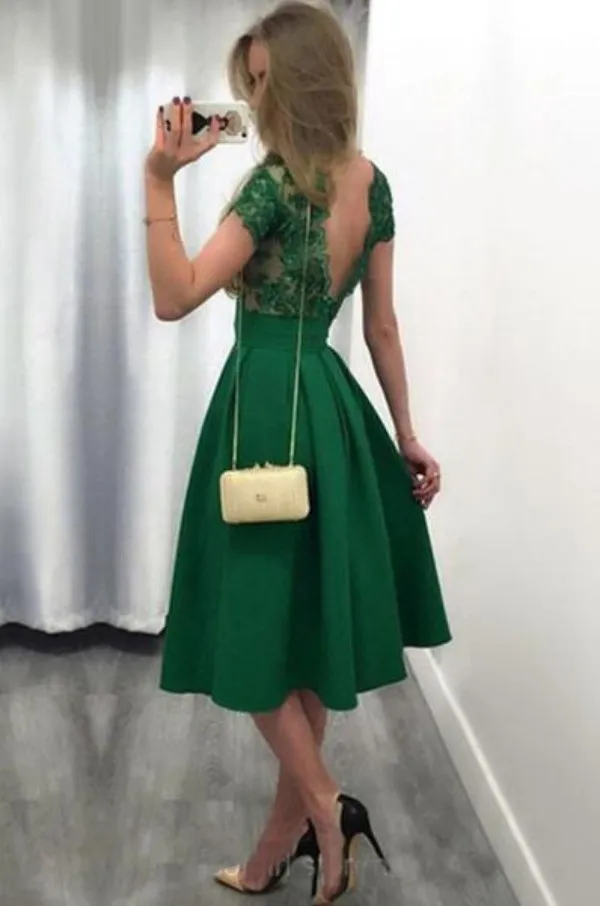 Robe d'invité de mariage vert émeraude, ligne A, col bijou, illusion, dos nu, longueur aux genoux, robes de demoiselle d'honneur avec manches courtes, sur mesure