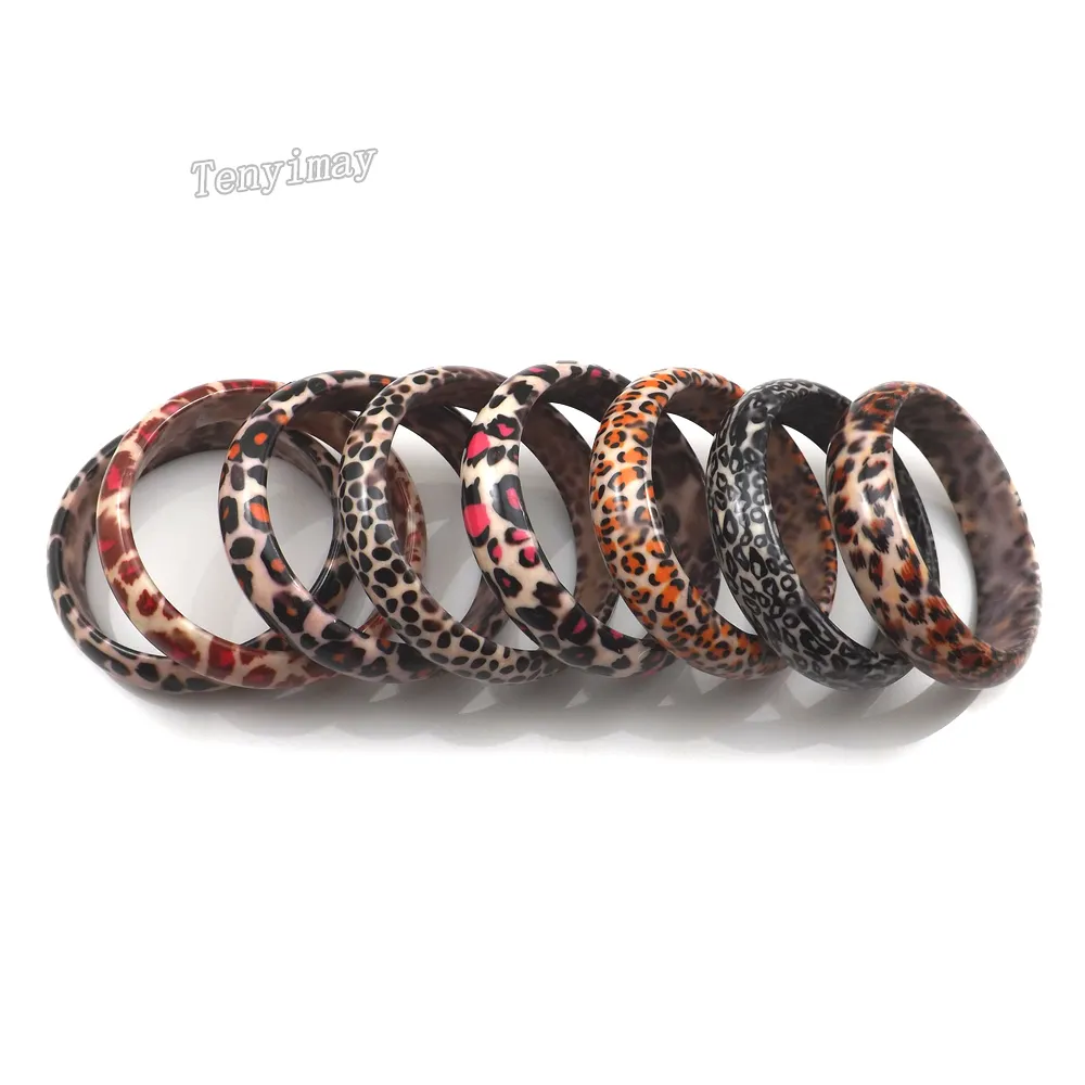 Grossist 24st/lot Akryl Leopard Armband Fit Promotion Gratis frakt