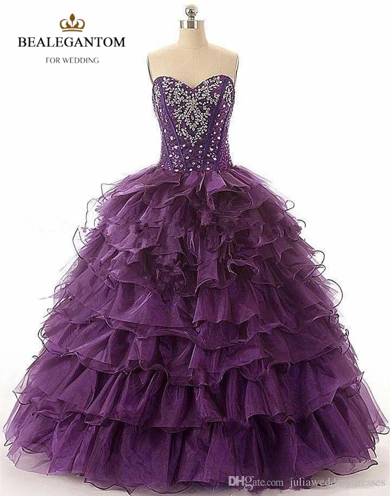 2018 violet pas cher robes de Quinceanera robe de bal avec des cristaux de perles douce 16 robe longue robes de soirée de bal en stock QC130