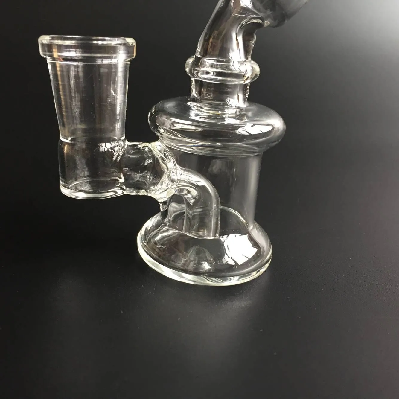 Nano rig mini glas bongs rigg fab ägg bongs oljerigg dabs glas röda olja droppar hård återvinnning 14mm fog