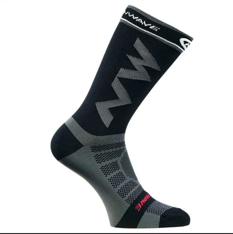 2017 High quality Professional brand sport socks Breathable Road Bicycle Socks Outdoor Sports Racing Cycling Sock Footwea