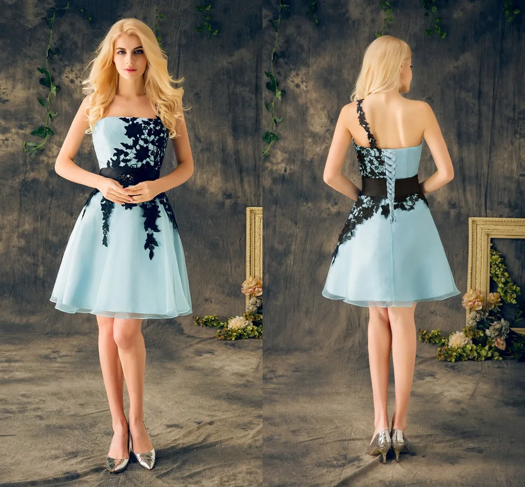 2021 Real Short Homecoming Dresses Light Sky Blue With Black Appliques Lace One Shoulder Cheap Party Dress