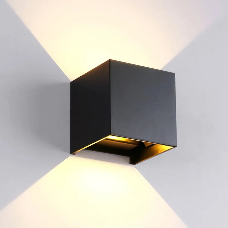 مصباح جدار LED مقاوم للماء 7W 12W لأعلى ولأسفل ضوء الجدار في الهواء الطلق IP65 Surface Cube Lighting للديكور المباني 85-265VAC