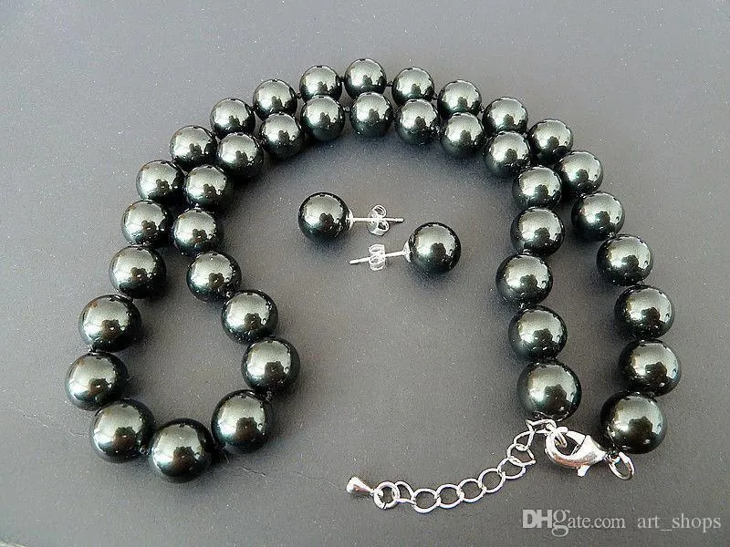 Boucle d'oreille perle noire naturelle 10mm et collier 18 ''