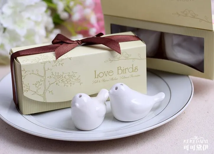 faveurs de mariage et cadeau Love Birds salière et poivrière Party favors / SET livraison gratuite