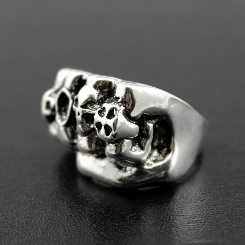 Hot koop Gothic Skull Gesneden Big Biker Ringen heren Anti-Zilver Retro Punk Ringen Voor heren mode-sieraden in Bulk groothandel