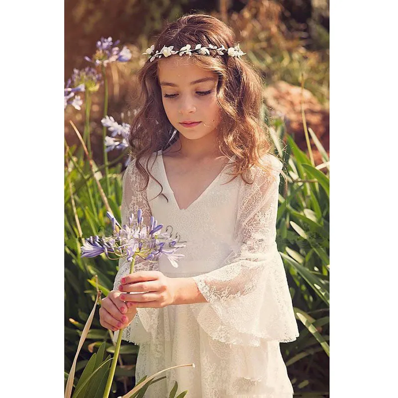 2020 New White Lace Princess First Communion Dresses for Girls Heer Långärmade Boho Flower Girl Dress for Beach Pageant Dress