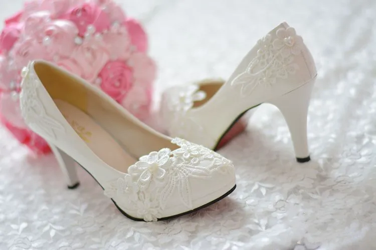 Pérolas fashion sapatos de casamento rasos para noiva 3D floral aplique salto alto tamanho grande bico redondo rendado sapatos de noiva