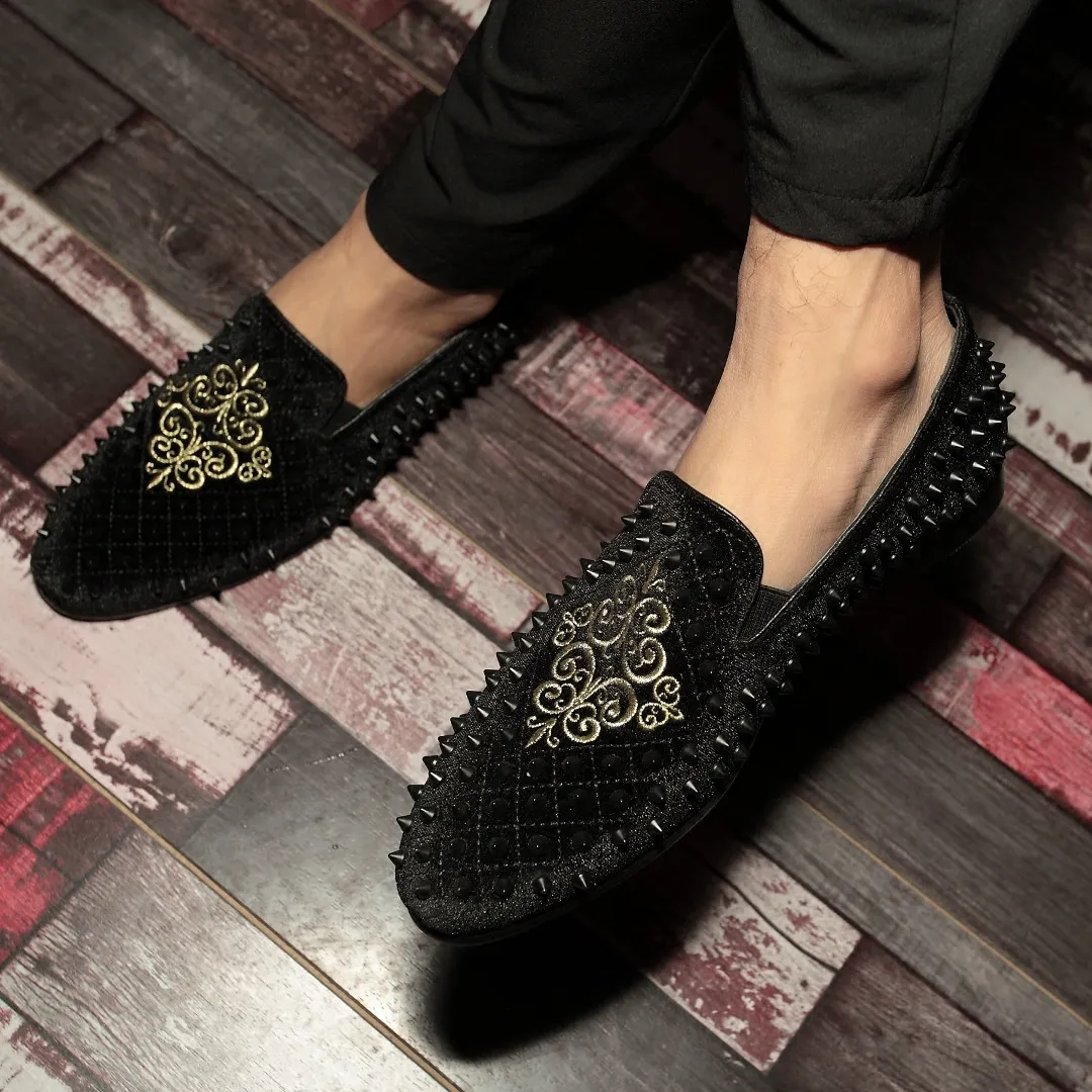 Zapatos con on sale picos para hombre