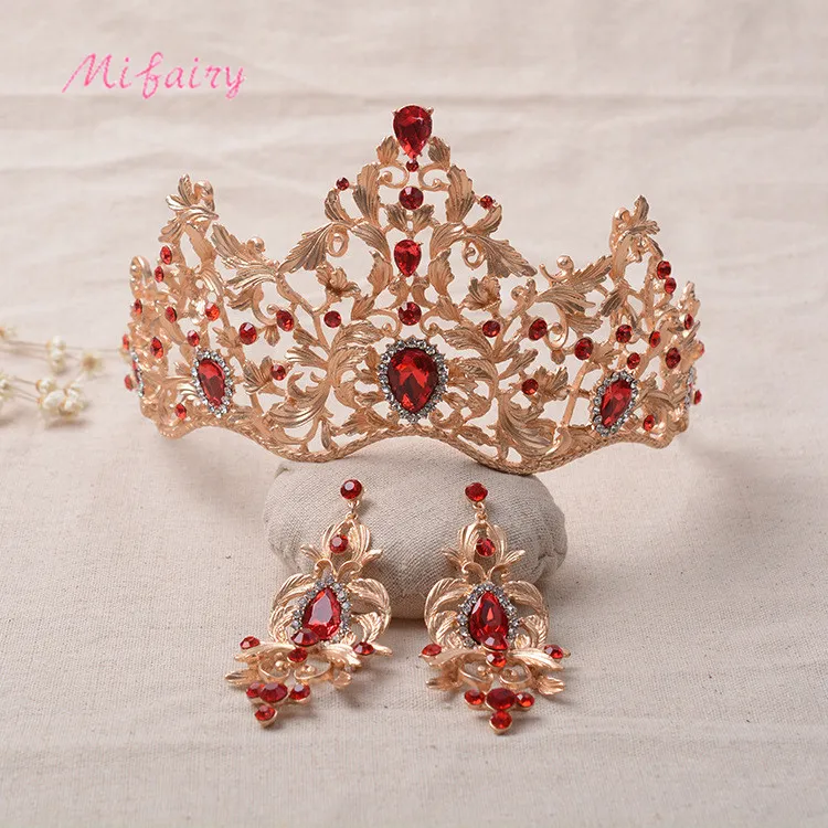 Vintage Barok Gelin Tiaras Setleri Altın Kırmızı Kristaller Prenses Şapkalar Çarpıcı Beyaz Diamonds Düğün Tiaras Ve Taçlar Setleri 15 * 10 H18