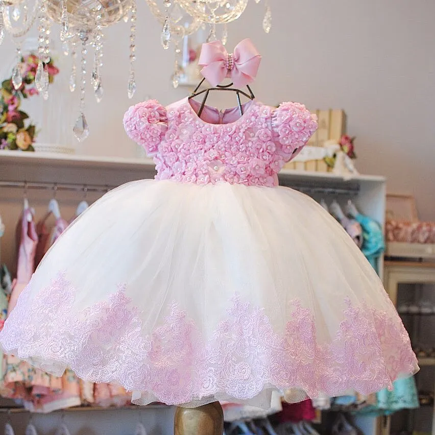 Günstige rosa Ballkleid-Blumenmädchenkleider für Hochzeiten, 3D-Applikationen, Festzug-Kleid für kleine Mädchen, Tüll-Perlen, Erstkommunion-Kleider