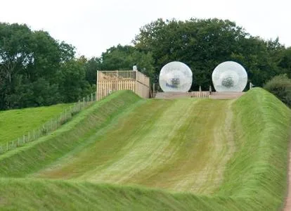 Nowy Zorbing Nadmuchiwany Ball Roller PVC Zorb Ball Sport Outdoor Sports Human Hamster Ball 2 * 1.4m 2.5 * 1,7 m 3 * 2m Do Wybierz bezpłatny statek