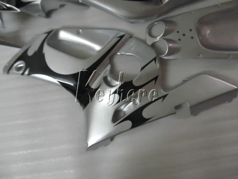 Wysokiej jakości wróżki z tworzyw sztucznych ABS dla Yamaha YZR R6 98 99 00 01 02 Silver Black Fairing Kit YZF R6 1998-2002 HT42