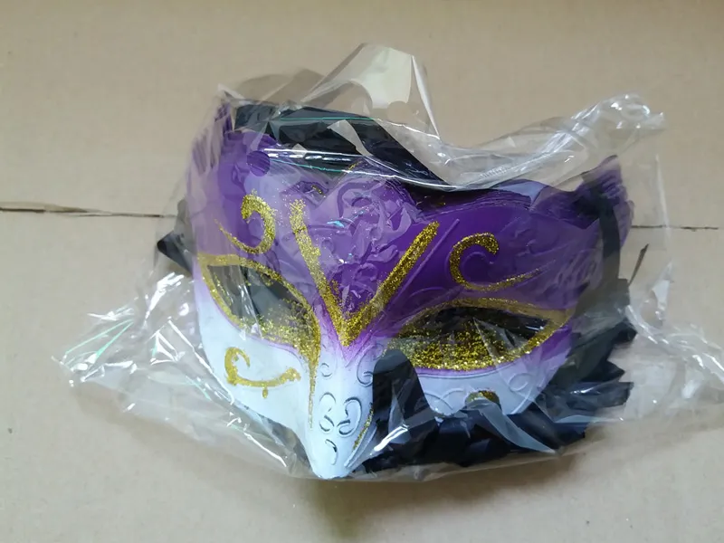 Sparkling Venetian Masquerade Leather Mask With Gold Glitter Unisex Party  Accessory For Mardi Gras, Halloween, And More! From Angelcheng2013, $0.73