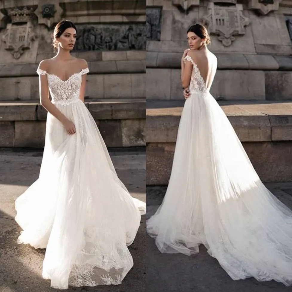 Fashion Backless Beach Wedding Dresses A-Line Off Shoulder Appliques Lace Bridal Gowns Tulle Sweep Train Bohemian Wedding Dress