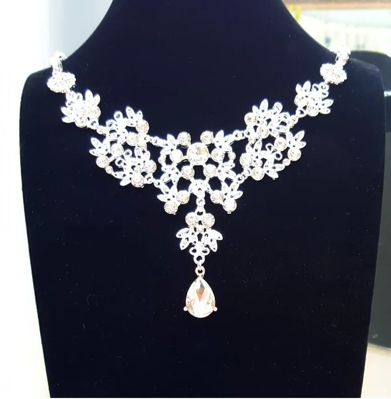 New Arrival Rhinestones Bridal Jewelry Sets Silver Crystals Three Pieces Wedding Necklaces Tiaras Crowns And Earrings For Bride Ac9490888