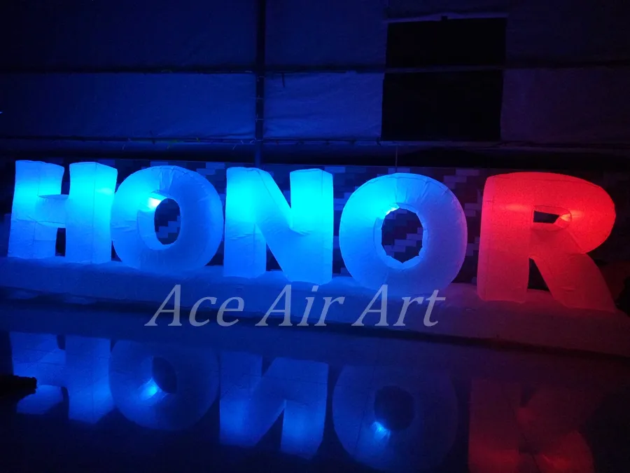 Färgförändringsbar RGB upplyst lång anpassad uppblåsbar bokstav för festdekorationer som erbjuds av Ace Air Art