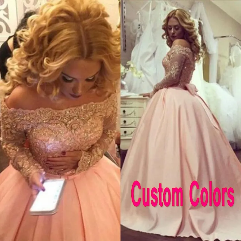 Prachtige populaire Blush Pink Baljurk Prom Dress Off The Shoulder Illusion Long Mouwen Kralen Crystal Kant Applicaties Arabische Avondjurk