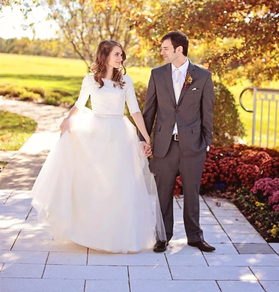 Half Sleeves Wedding Dresses Modest Vintage Lace Tulle Mature Bride
